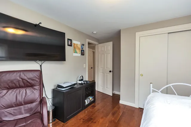 $3,850 | 52 Jonathan Lane, Manchester, NH 03104