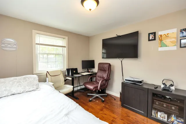 $3,850 | 52 Jonathan Lane, Manchester, NH 03104