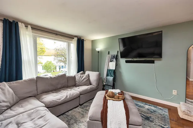 $3,850 | 52 Jonathan Lane, Manchester, NH 03104