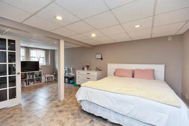 $3,850 | 52 Jonathan Lane, Manchester, NH 03104