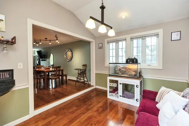 $3,850 | 52 Jonathan Lane, Manchester, NH 03104