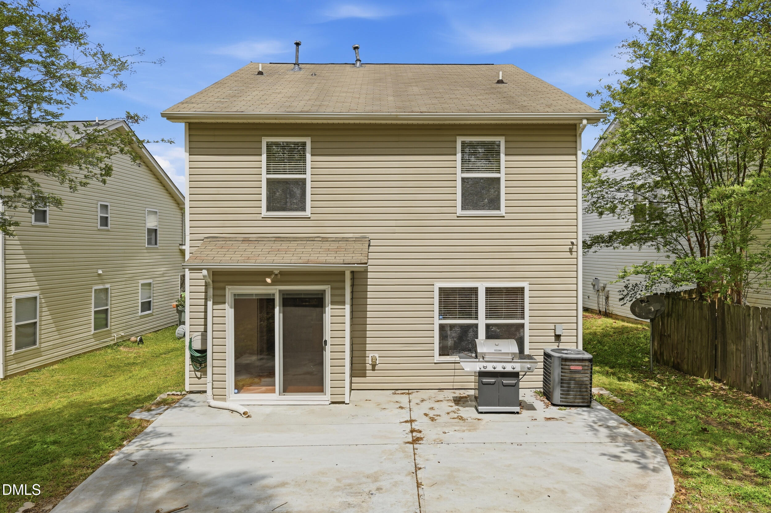3616 Marshlane Way Raleigh, NC 27610 - Photo 26 of 29 137