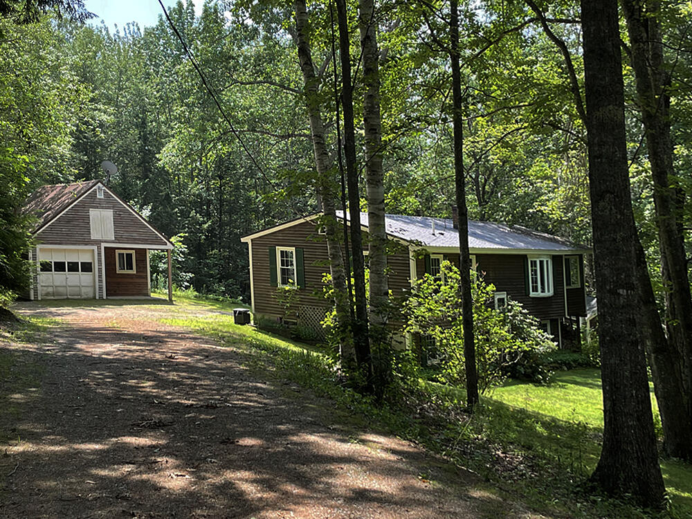 178 Lower Cross Road Nobleboro, ME 04555 - Photo 3 of 50 Long Gravel Driveway