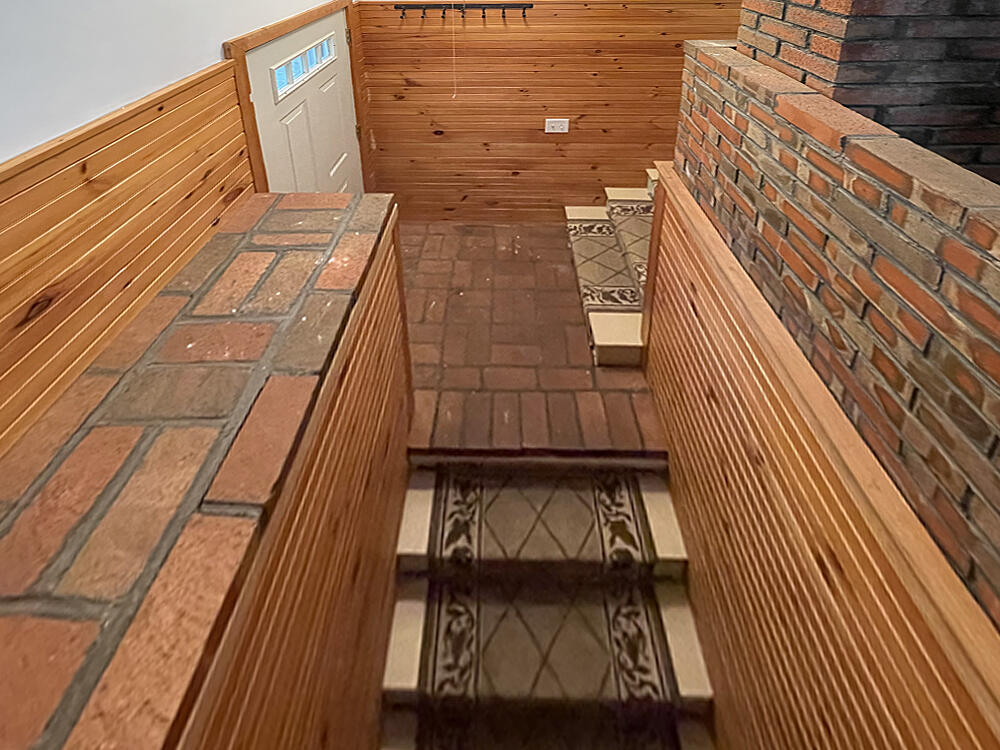 178 Lower Cross Road Nobleboro, ME 04555 - Photo 43 of 50 Staircase