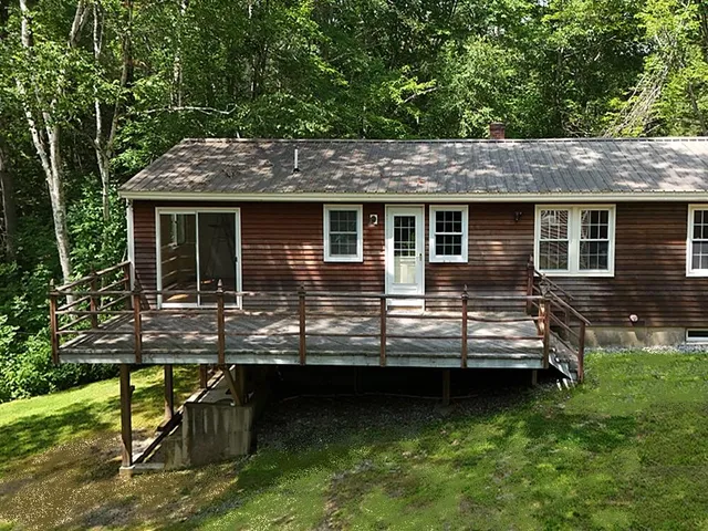 $399,000 | 178 Lower Cross Road, Nobleboro, ME 04555