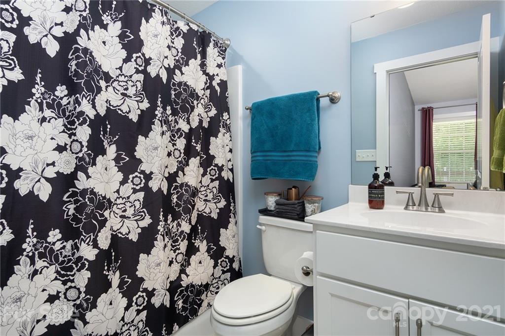 1108 Alexander Road Leicester, NC 28748 - Photo 15 of 30 Gallery Image 15