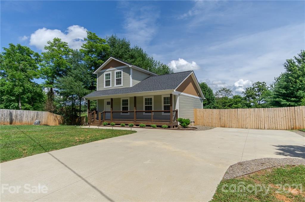1108 Alexander Road Leicester, NC 28748 - Photo 20 of 30 Gallery Image 20