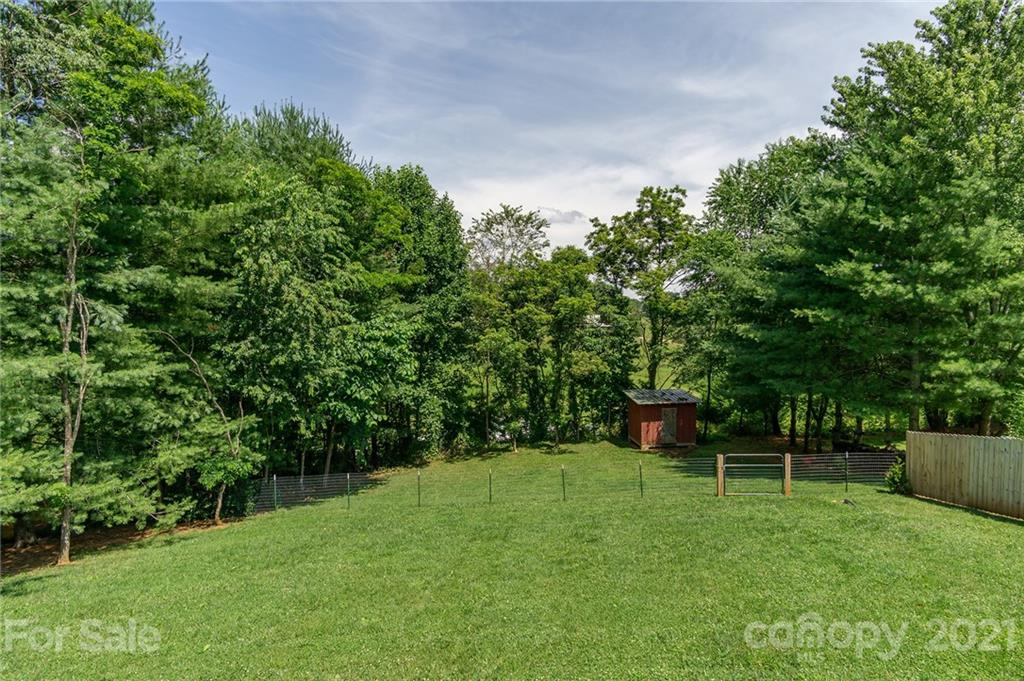 1108 Alexander Road Leicester, NC 28748 - Photo 24 of 30 Gallery Image 24