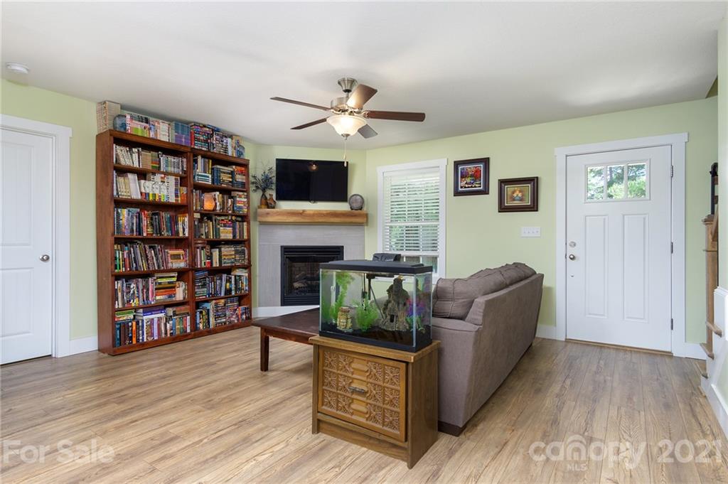 1108 Alexander Road Leicester, NC 28748 - Photo 7 of 30 Gallery Image 7