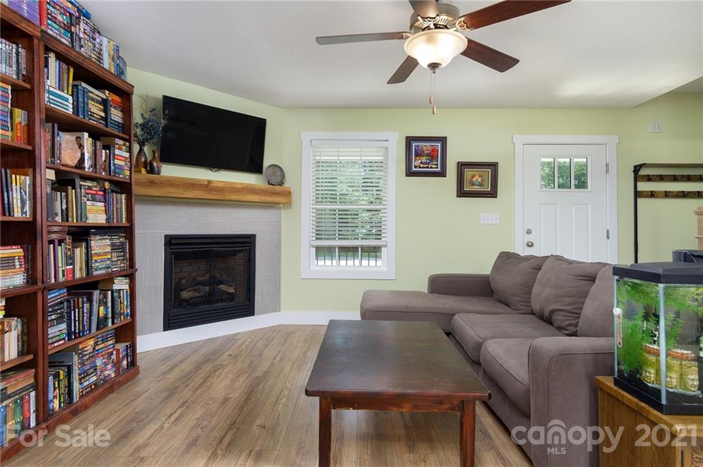 1108 Alexander Road Leicester, NC 28748 - Photo 8 of 30 Gallery Image 8