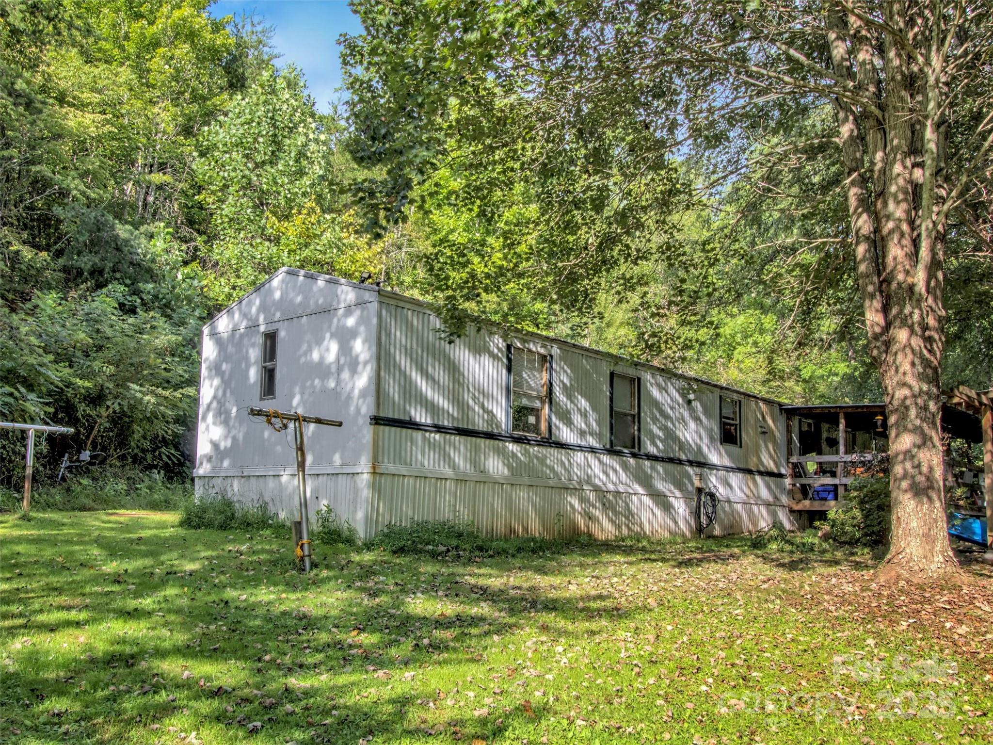 323 Jody Cove Road Canton, NC 28716 - Photo 20 of 28