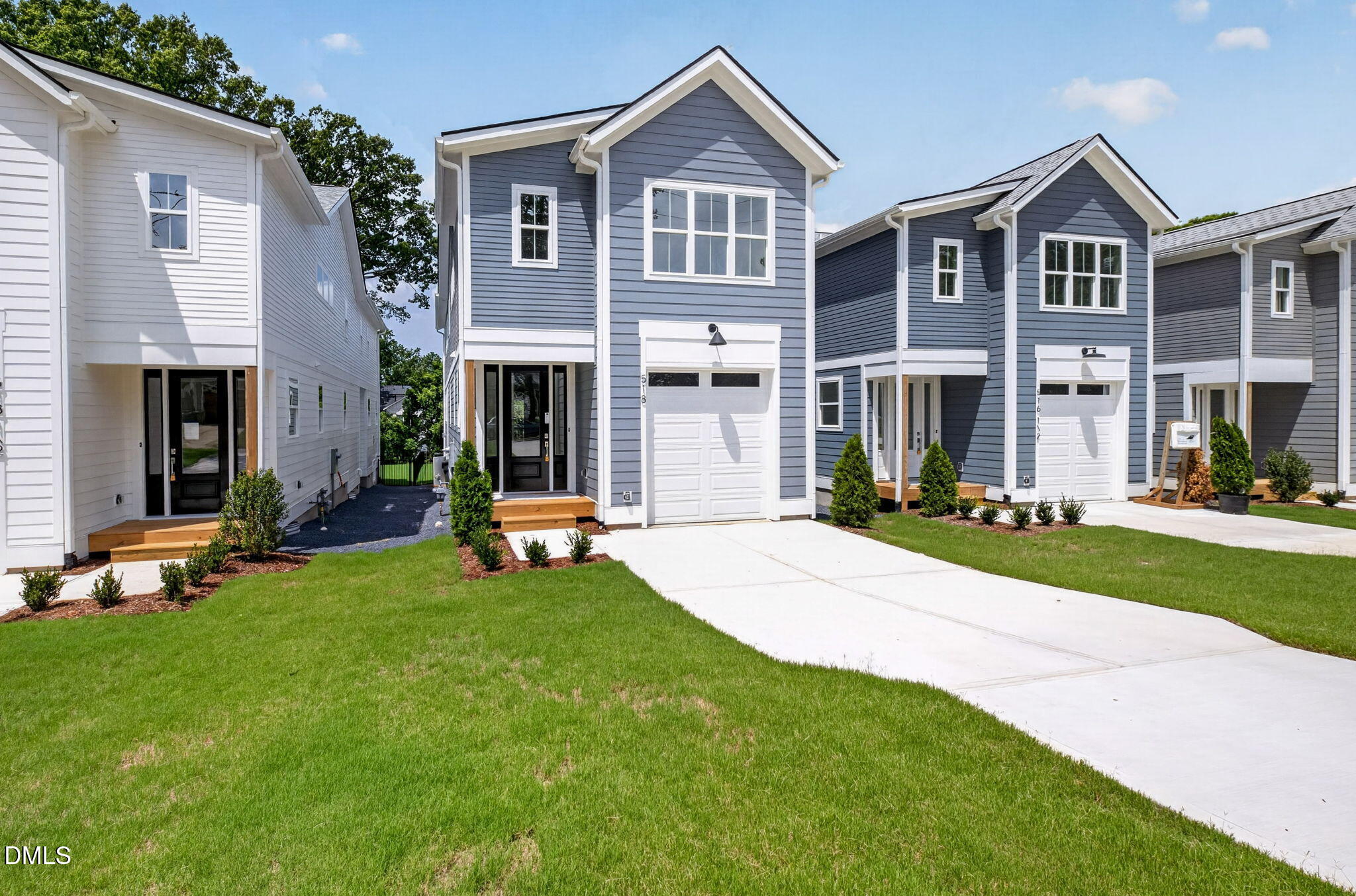 518 Heather Drive Raleigh, NC 27606 - Photo 4 of 53 4-web-or-mls-518 Heather Drive - 4