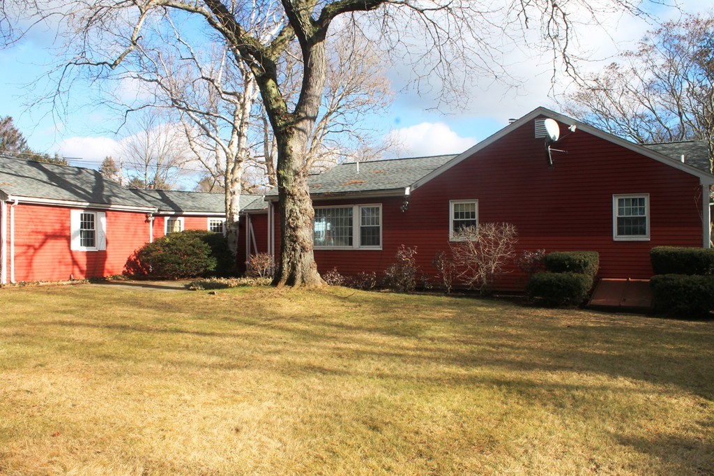 7 South Street Needham, MA 02492 - Photo 4 of 5 Gallery Image 4