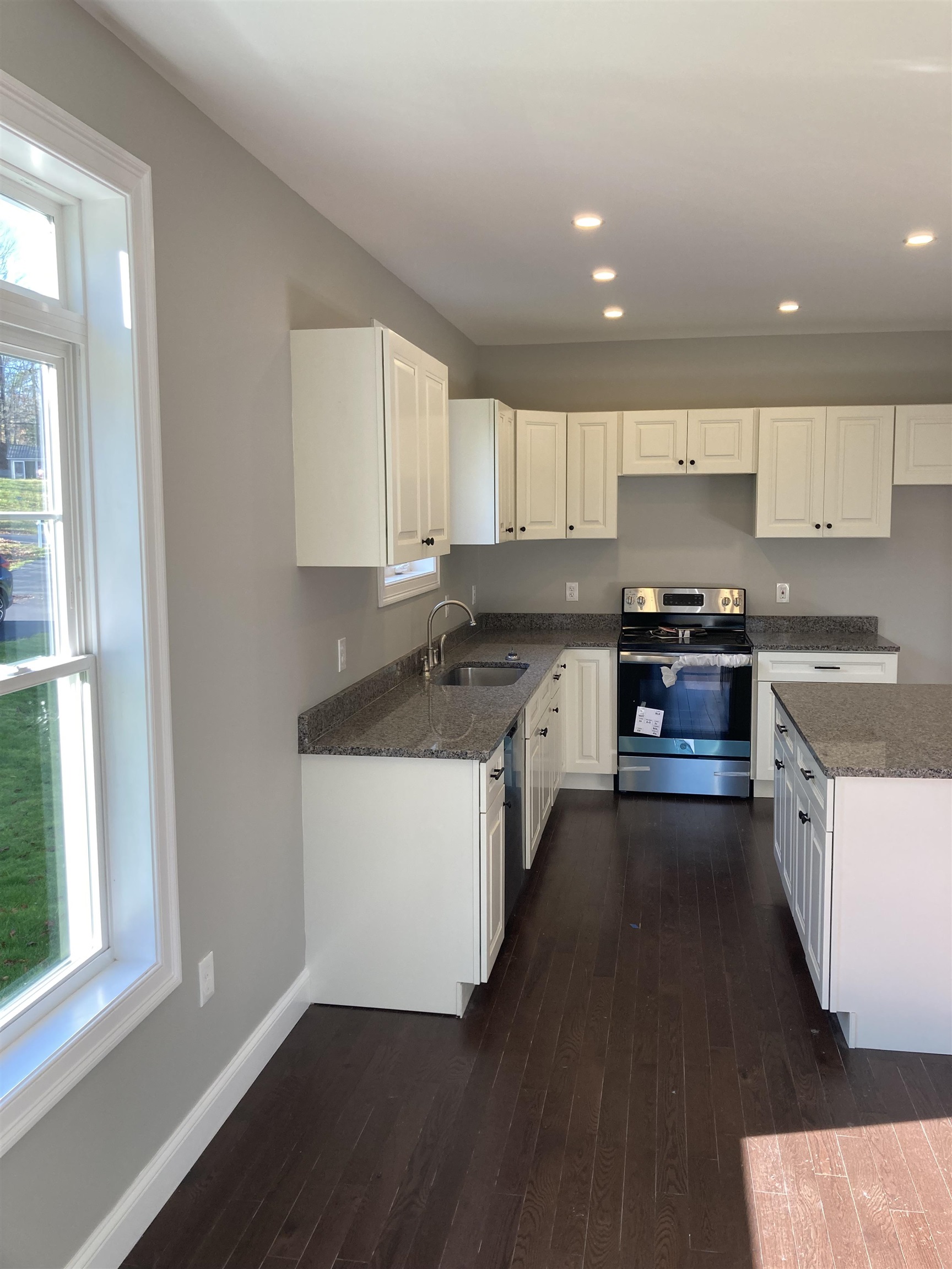 71 Cedar Street, Unit 2 Hopkinton, NH 03229 - Photo 10 of 25