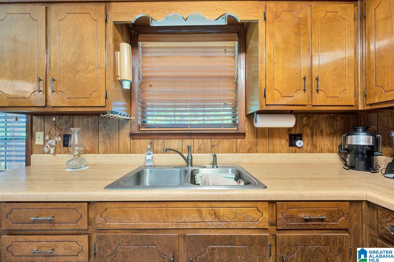 8255 Wade Road Warrior, AL 35180 - Photo 7 of 22