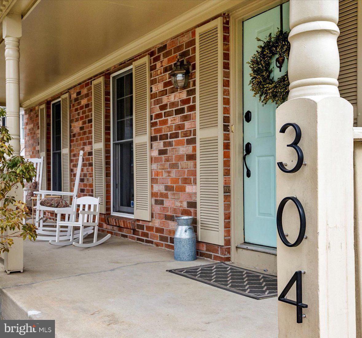 304 Pytchley Run Annapolis, MD 21403 - Photo 2 of 41 Covered front Porch