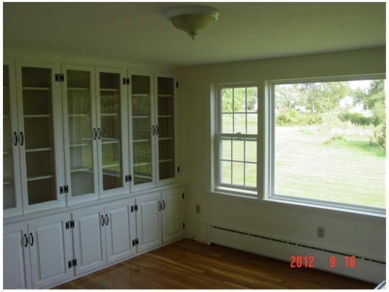 267 Tuttle Road Cumberland Center, ME 04021 - Photo 7 of 19 Den/Family/Great Room.