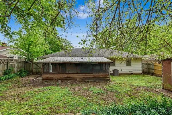$115,000 | 1916 Edison Street, Danville, IL 61832