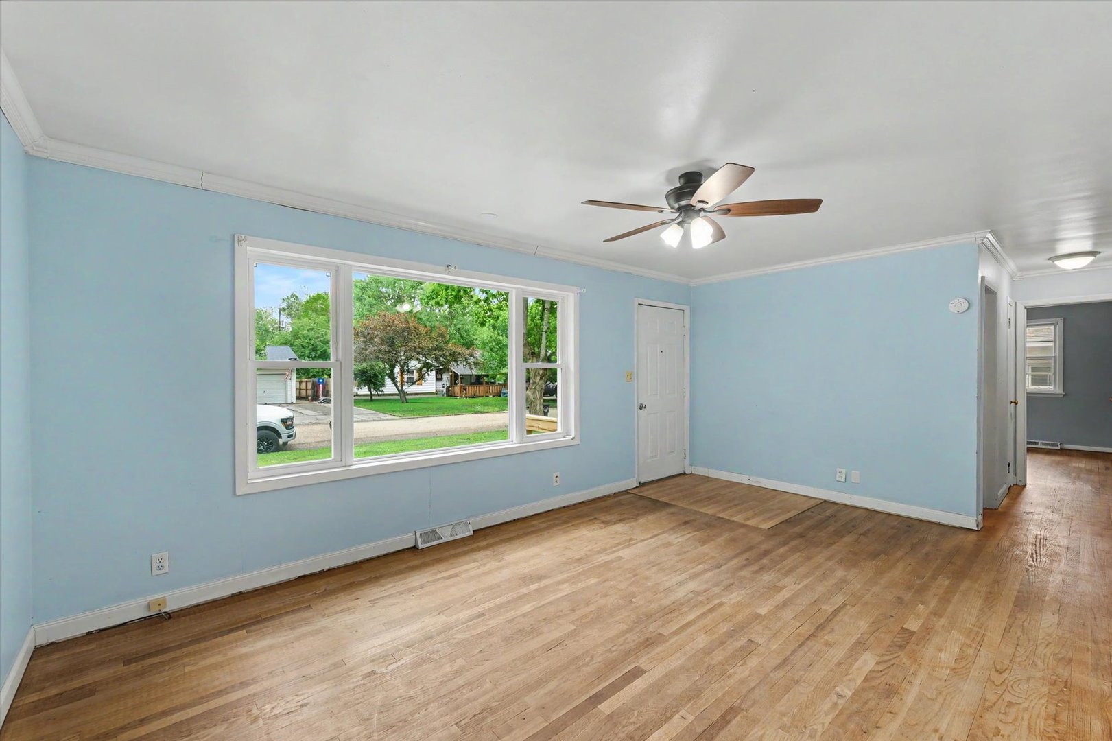 1916 Edison Street Danville, IL 61832 - Photo 8 of 29