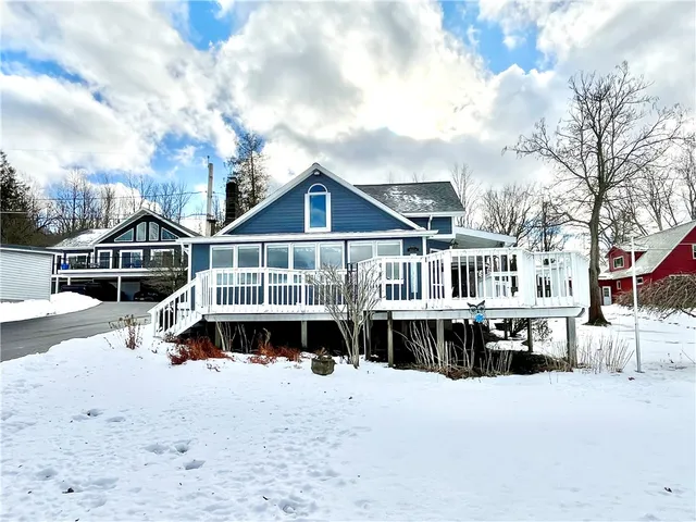$529,900 | 11604 Tompkins Point Road, Huron, NY 14590