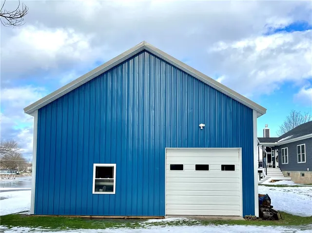 $529,900 | 11604 Tompkins Point Road, Huron, NY 14590