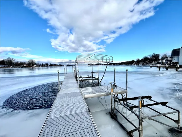 $529,900 | 11604 Tompkins Point Road, Huron, NY 14590