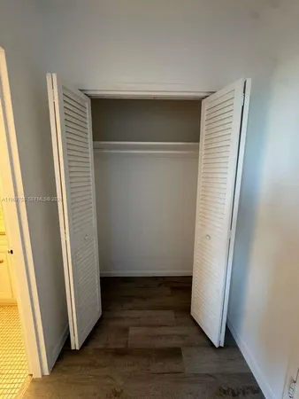 $2,300 | 1000 West Avenue, Unit 1501, Miami Beach, FL 33139