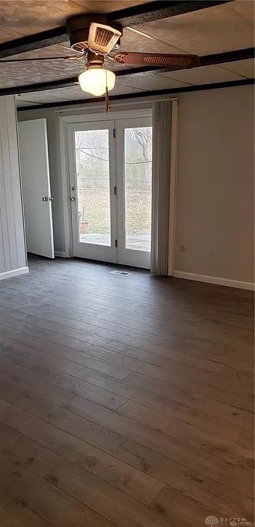 7777 Singer Road Dayton, OH 45424 - Photo 12 of 22 Back living room