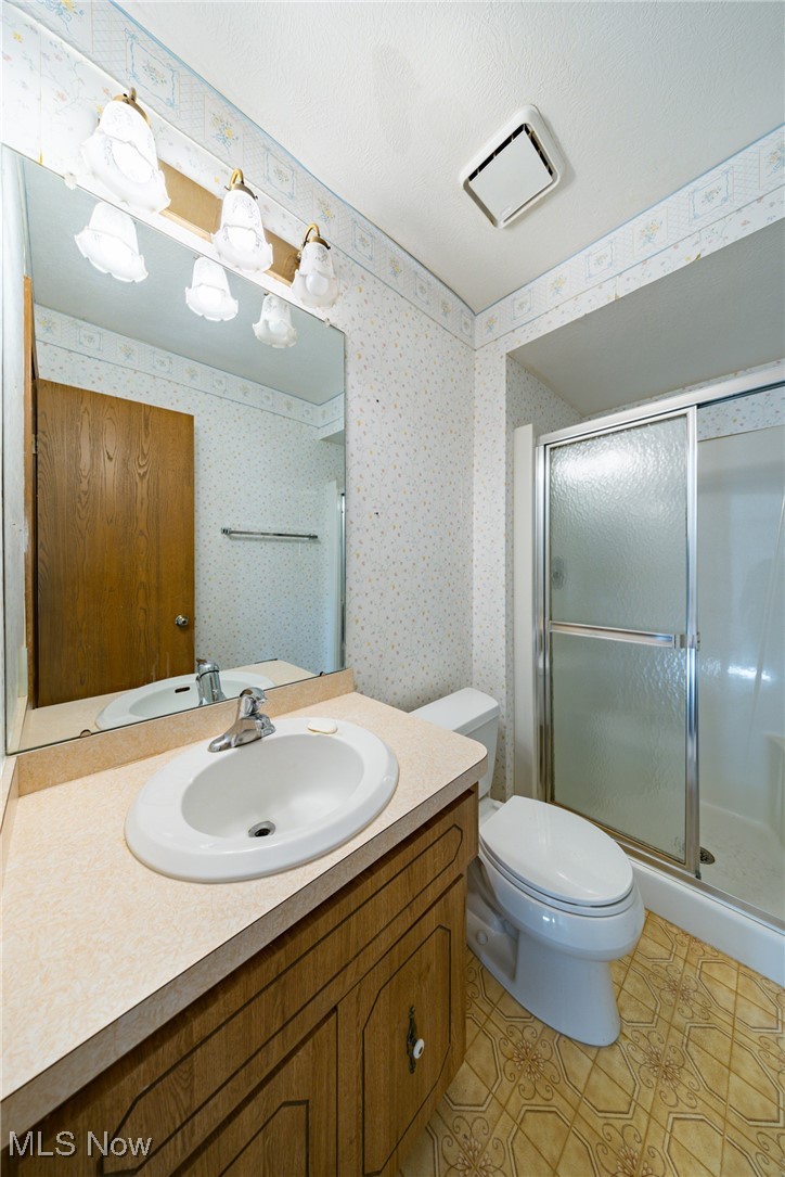 6623 Springdale Road Cleveland, OH 44130 - Photo 16 of 38