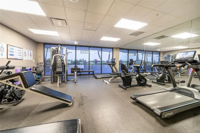 $725,000 | 1621 Collins Avenue, Unit 802, Miami Beach, FL 33139