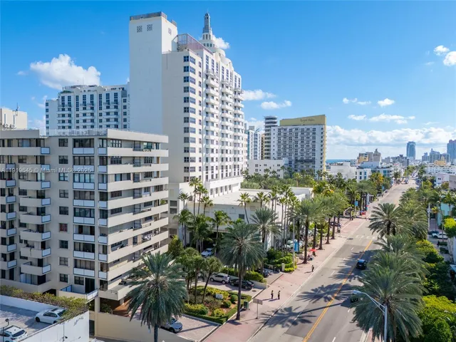 $725,000 | 1621 Collins Avenue, Unit 802, Miami Beach, FL 33139