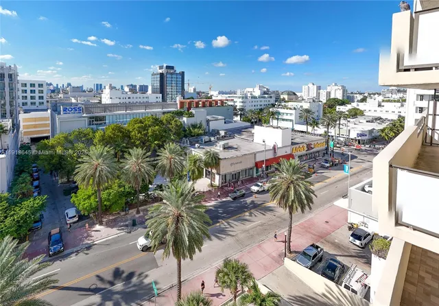 $725,000 | 1621 Collins Avenue, Unit 802, Miami Beach, FL 33139