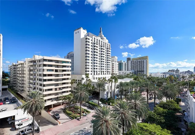 $725,000 | 1621 Collins Avenue, Unit 802, Miami Beach, FL 33139