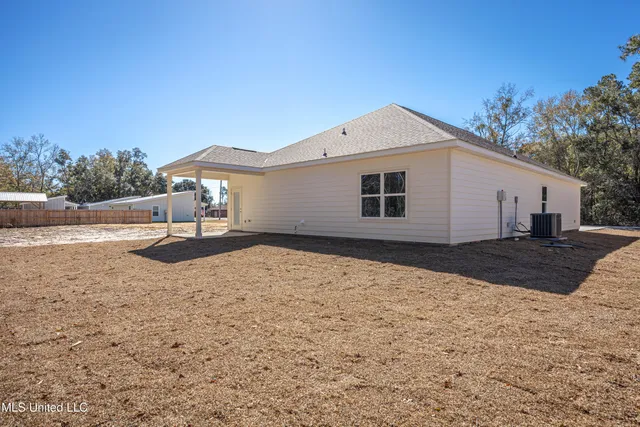 $279,975 | 700 Peach Street, Ocean Springs, MS 39564