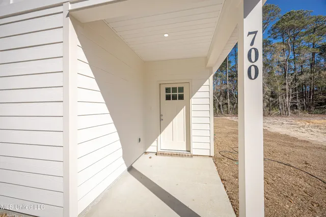 $279,975 | 700 Peach Street, Ocean Springs, MS 39564