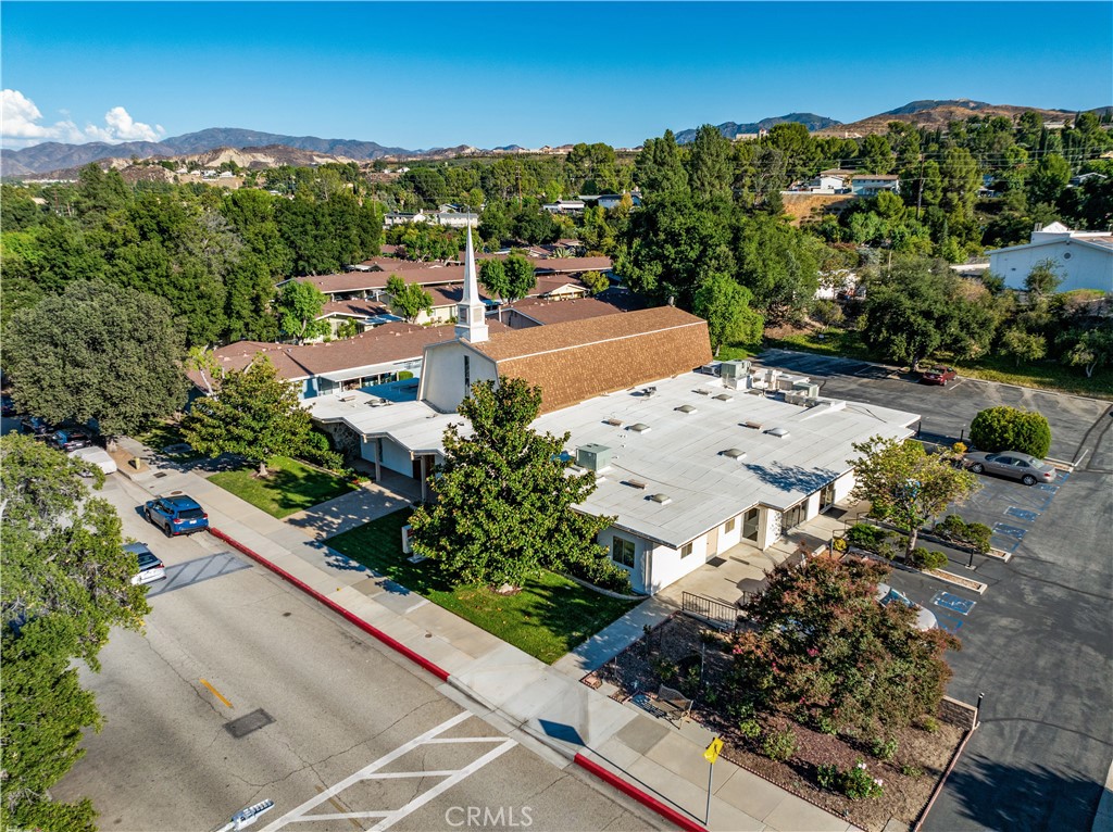 19401 Oak Crossing Road Newhall, CA 91321 - Photo 38 of 47