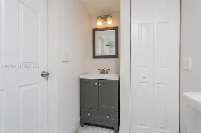 $2,770 | 1571 Northeast 44th Street, Pompano Beach, FL 33064