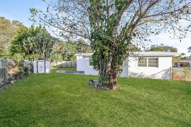 $2,770 | 1571 Northeast 44th Street, Pompano Beach, FL 33064