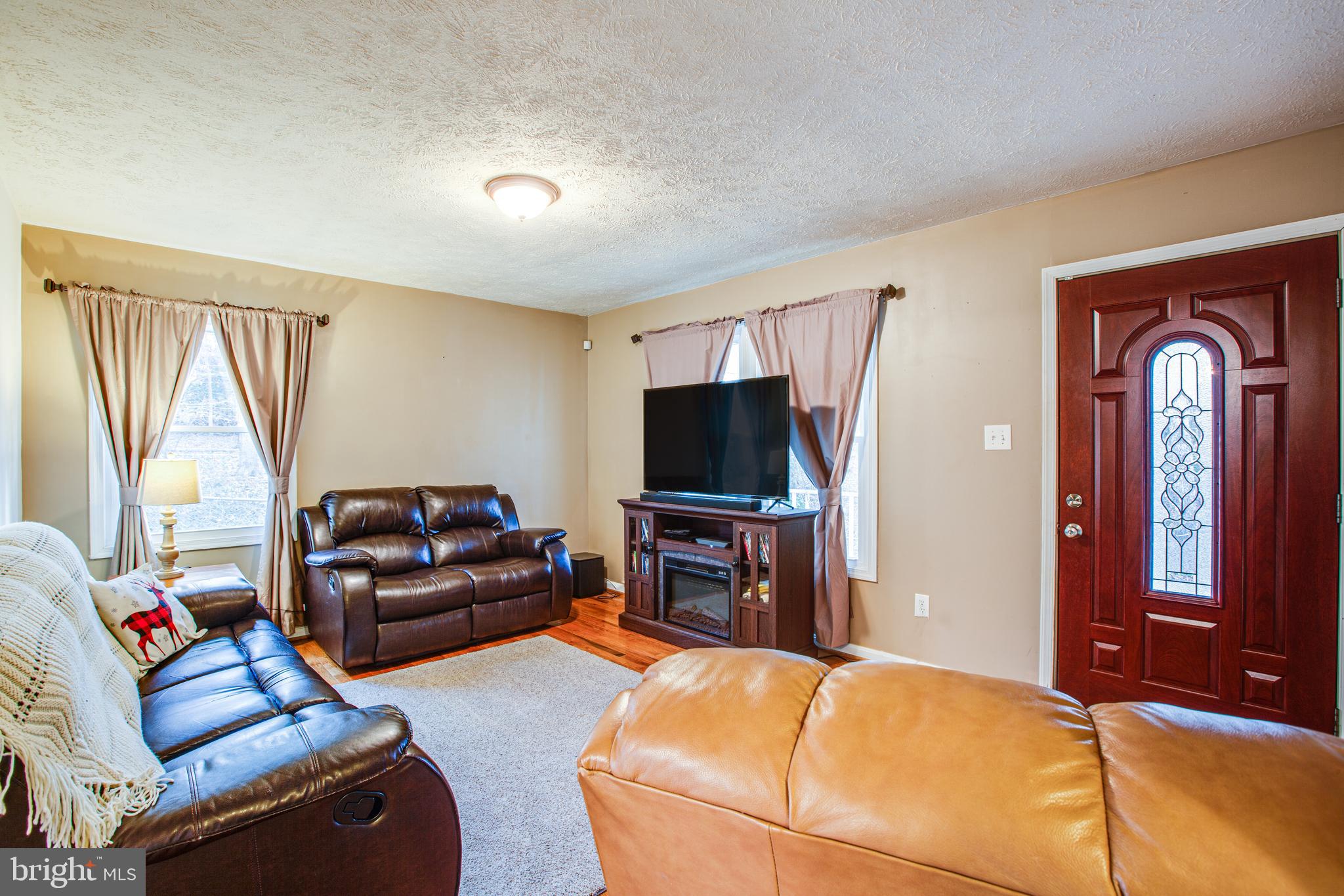 6601 Hickory Ridge Road Fredericksburg, VA 22407 - Photo 3 of 68