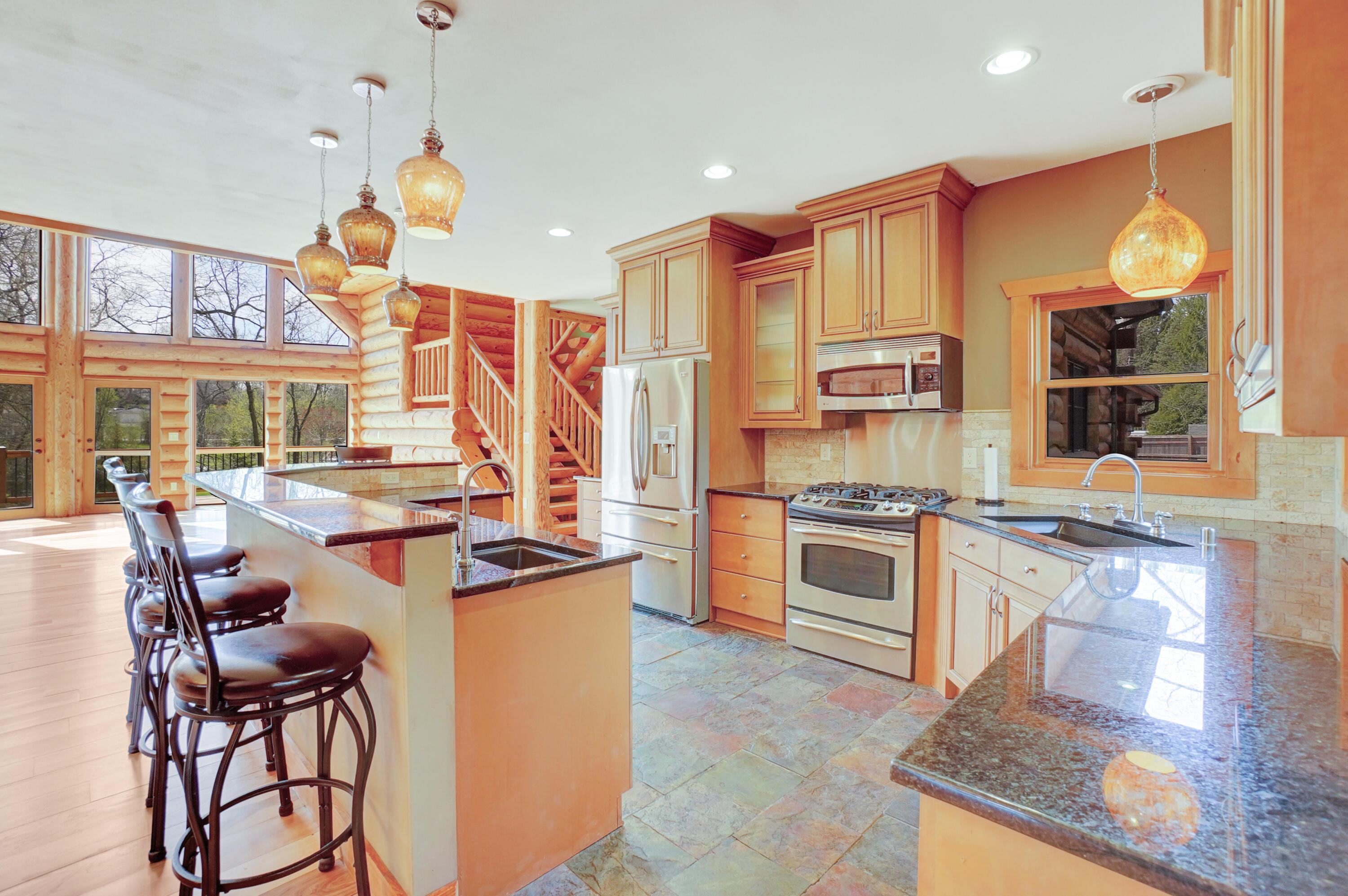 34025 Venice Park Road Summit, WI 53018 - Photo 17 of 47 Kitchen