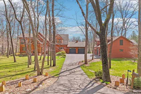 $1,799,900 | 34025 Venice Park Road, Summit, WI 53018