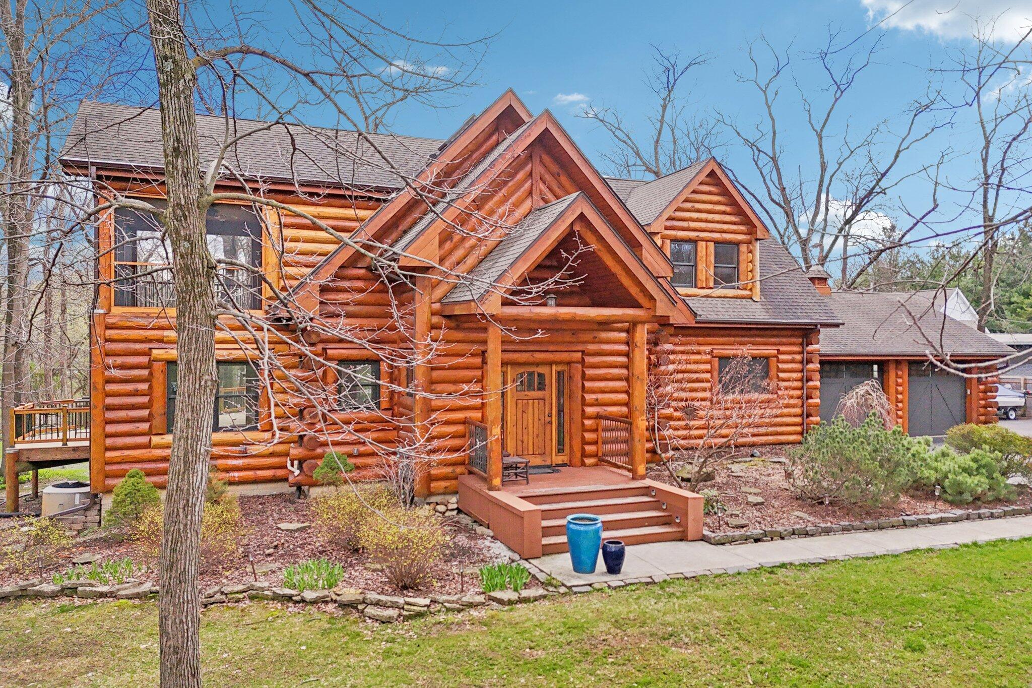 34025 Venice Park Road Summit, WI 53018 - Photo 6 of 47 Front View