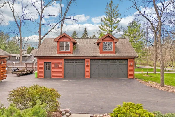 $1,799,900 | 34025 Venice Park Road, Summit, WI 53018