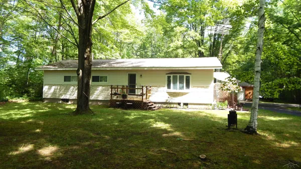 $510,000 | 1252 West Erickson Road, Pinconning, MI 48650
