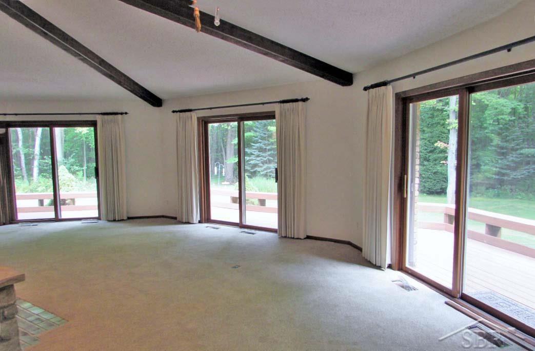 14668 West Gary Road Chesaning, MI 48616 - Photo 16 of 37 50052846-15.JPG