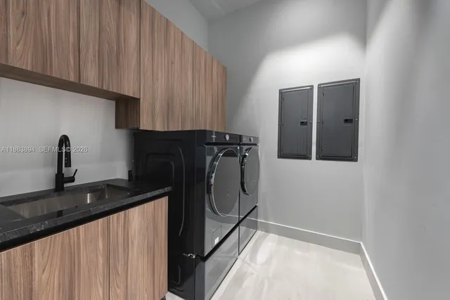 $4,950,000 | 941 Northeast 92nd Street, Miami Shores, FL 33138