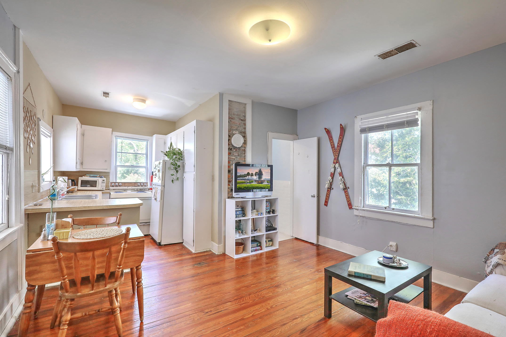199 Rutledge Avenue Charleston, SC 29403 - Photo 2 of 43 1R3A8233_4_5