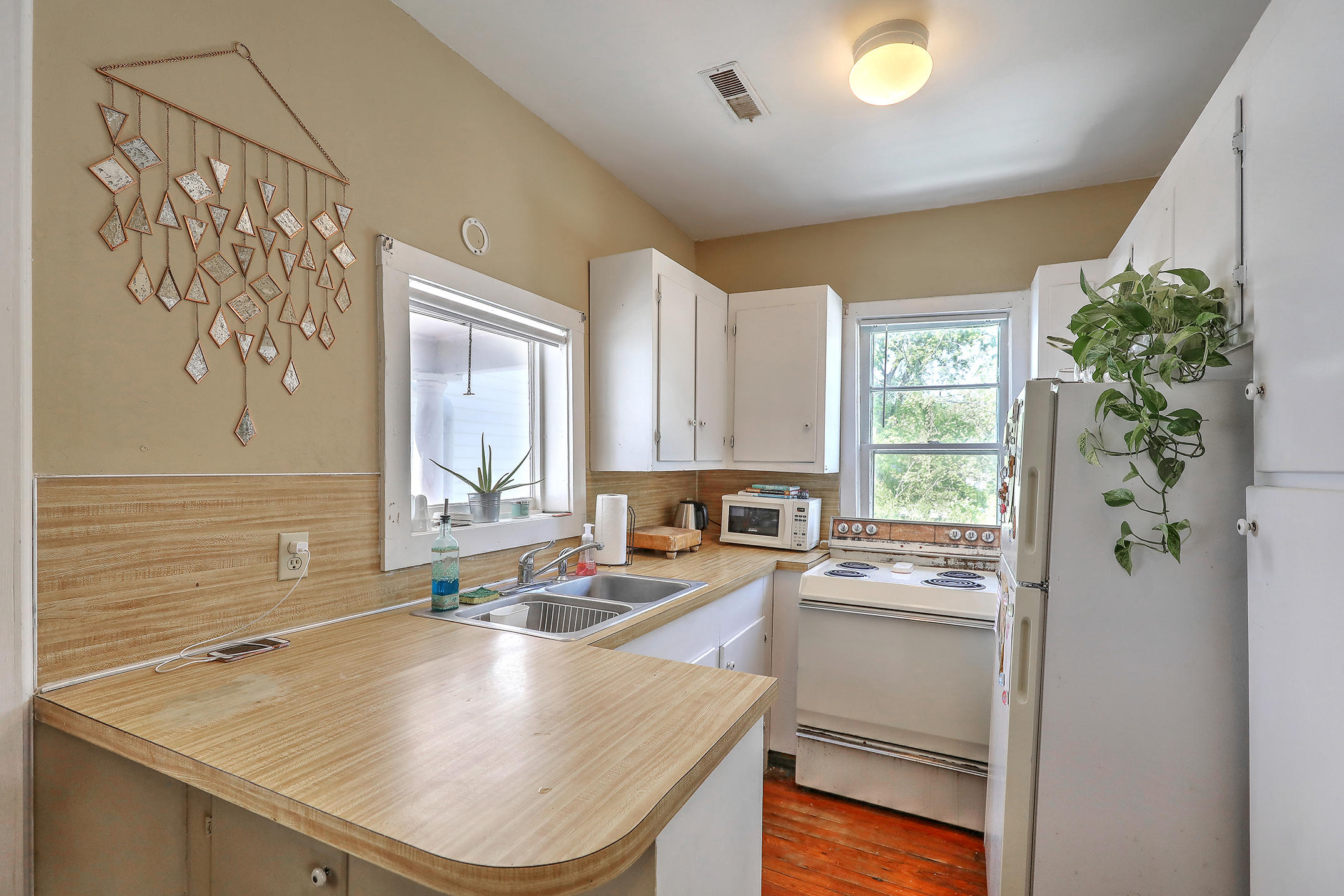199 Rutledge Avenue Charleston, SC 29403 - Photo 11 of 43 1R3A8251_2_3