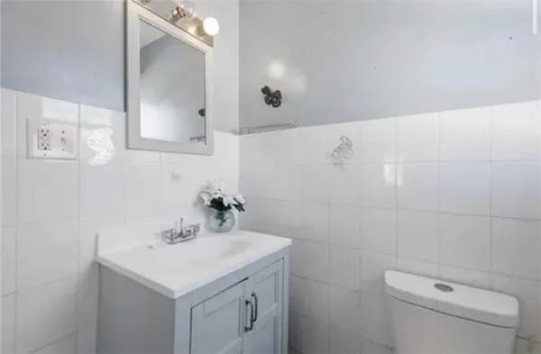 $460,000 | 34 Savings Street, Providence, RI 02907