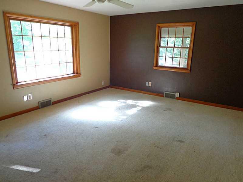 207 East Downey Springfield, OH 45504 - Photo 2 of 10